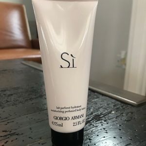 Giorgio Armani Si Lotion - 2.5oz
